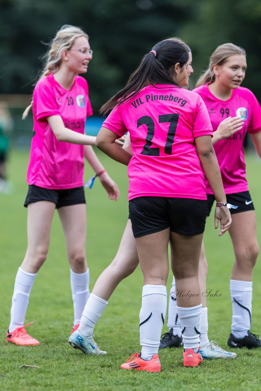 Bild 433 - Loewinnen Cup